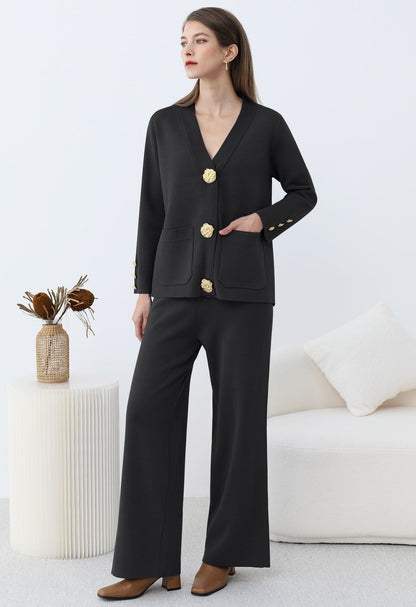SOFIA | ENSEMBLE TRICOT CARDIGAN COL V BOUTONS DORÉS & PANTALON LARGE