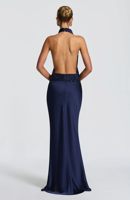 SÉLÉNA | ROBE LONGUE HALTER DRAPÉE DOS NU AVEC DÉTAILS EN DENTELLE