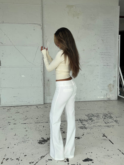 NORA | CARDIGAN CROP CÔTELÉ BOUTONNÉ AJUSTÉ
