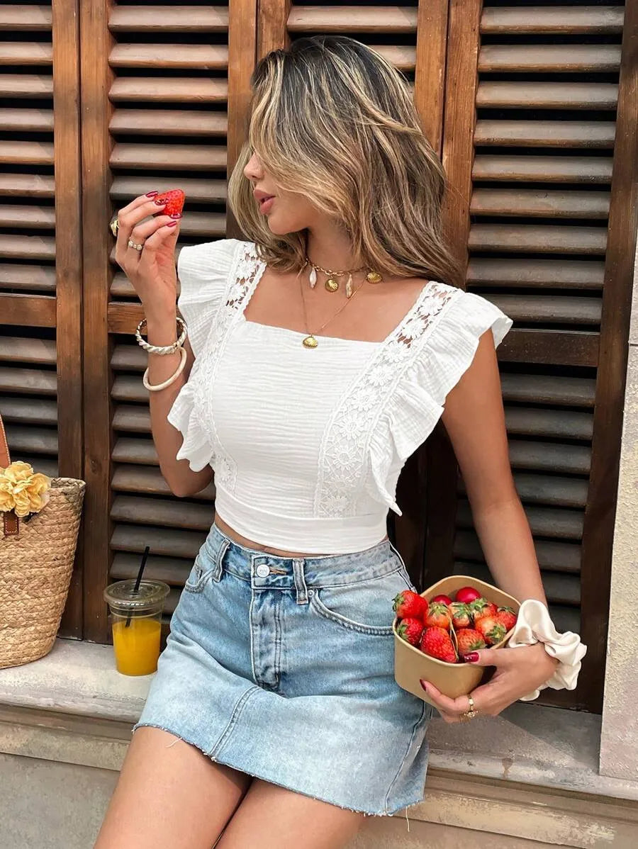 LOLA | TOP CROP BOHO TEXTURÉ VOLANTS ET INSERTS EN DENTELLE