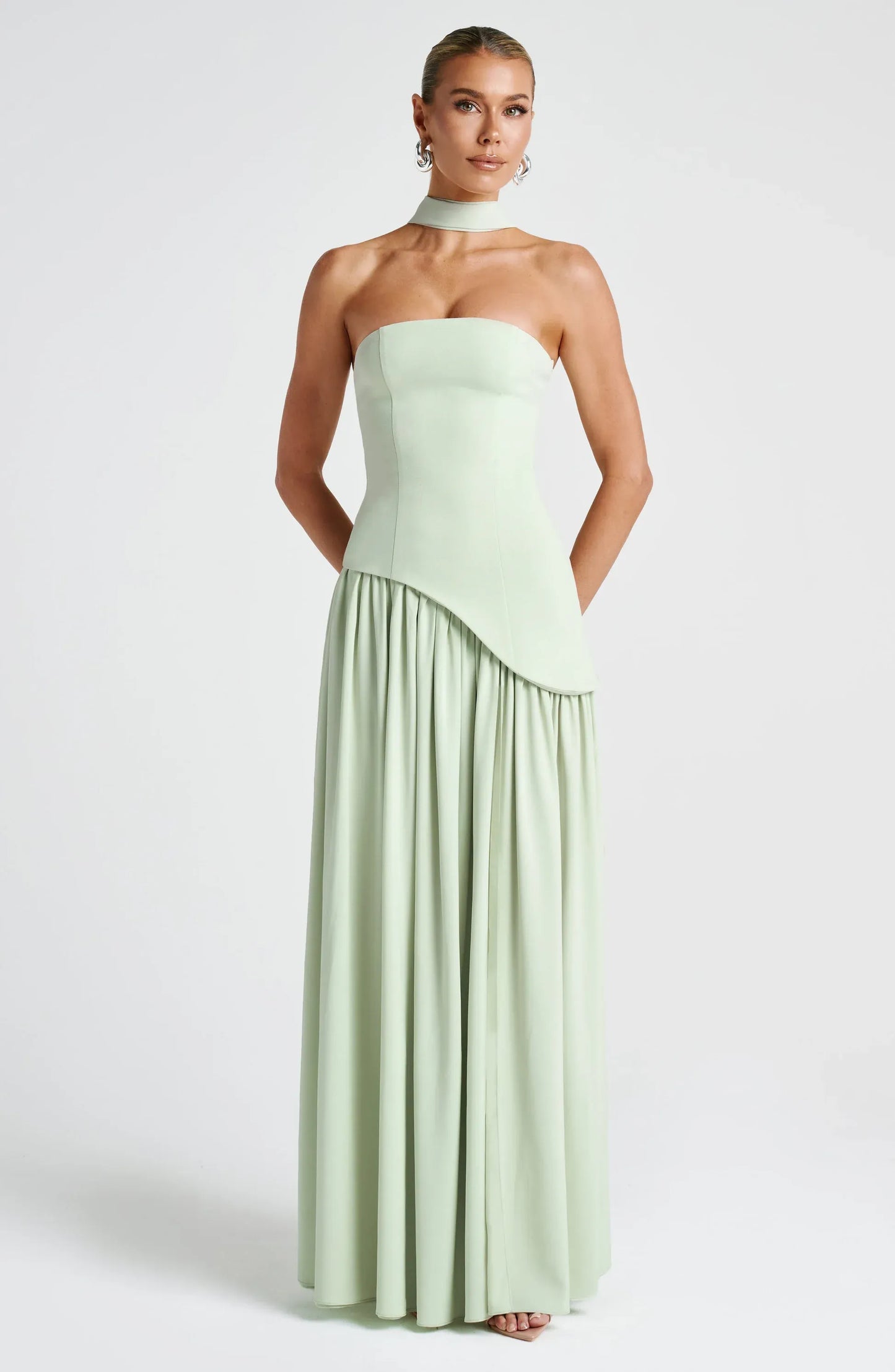 Robe Maxi Maliyah — L'Élégance Absolue pour les Femmes qui Osent Rayonner