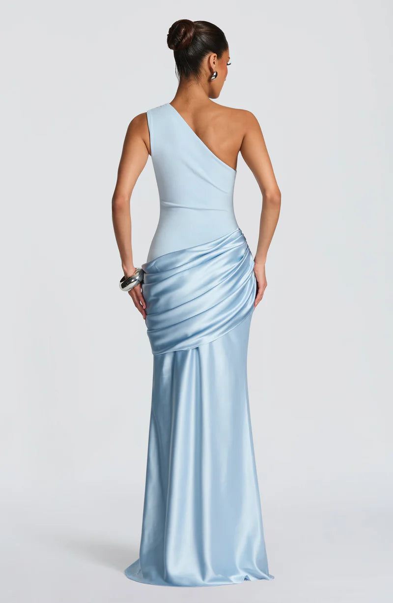ARIA | ROBE LONGUE MONOBRETELLE EN SATIN DRAPÉE EFFET SIRÈNE